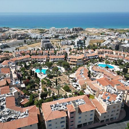 Ferienwohnung Golden Palms Regina Gardens Paphos Exterior foto