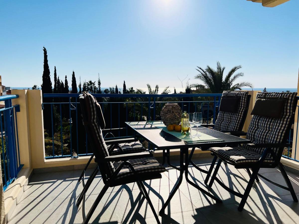Ferienwohnung Golden Palms Regina Gardens Paphos Exterior foto